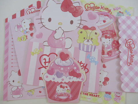 Cute Kawaii Hello Kitty Sweet Berry Cupcake 2020 - Penpal Stationery Writing Paper Envelope Preowned