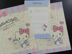 z Sanrio Hello Kitty and Bear Letter Set