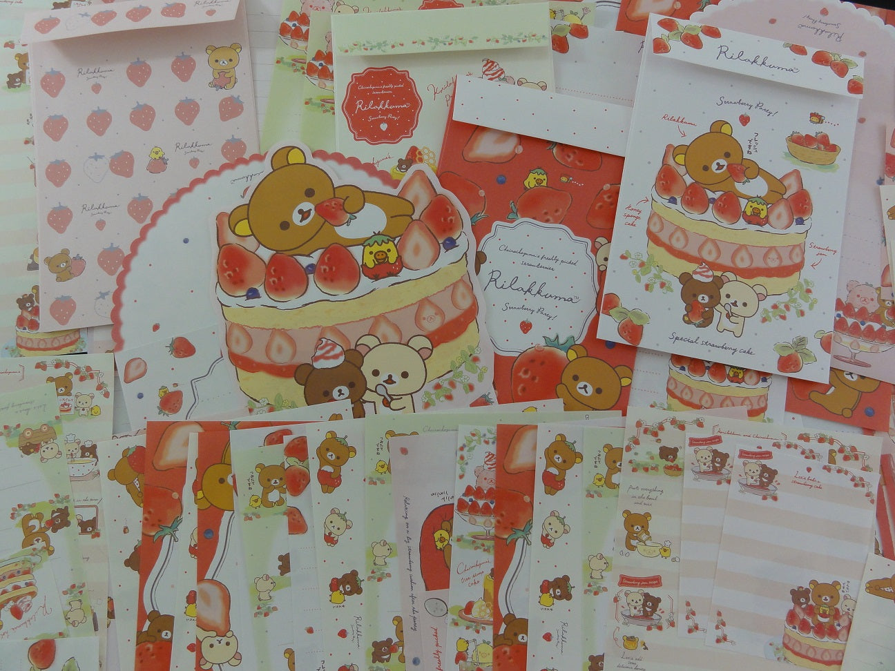 San X Rilakkuma Bear Strawberry Stationery Set Alwayz Kawaii san-x-rilakkuma-bear-strawberry-stationery-set-alwayz-kawaii