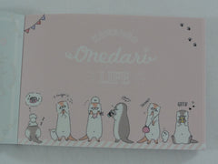 Cute Kawaii Q-Lia Otter Mini Notepad / Memo Pad - Stationery Design Writing Collection